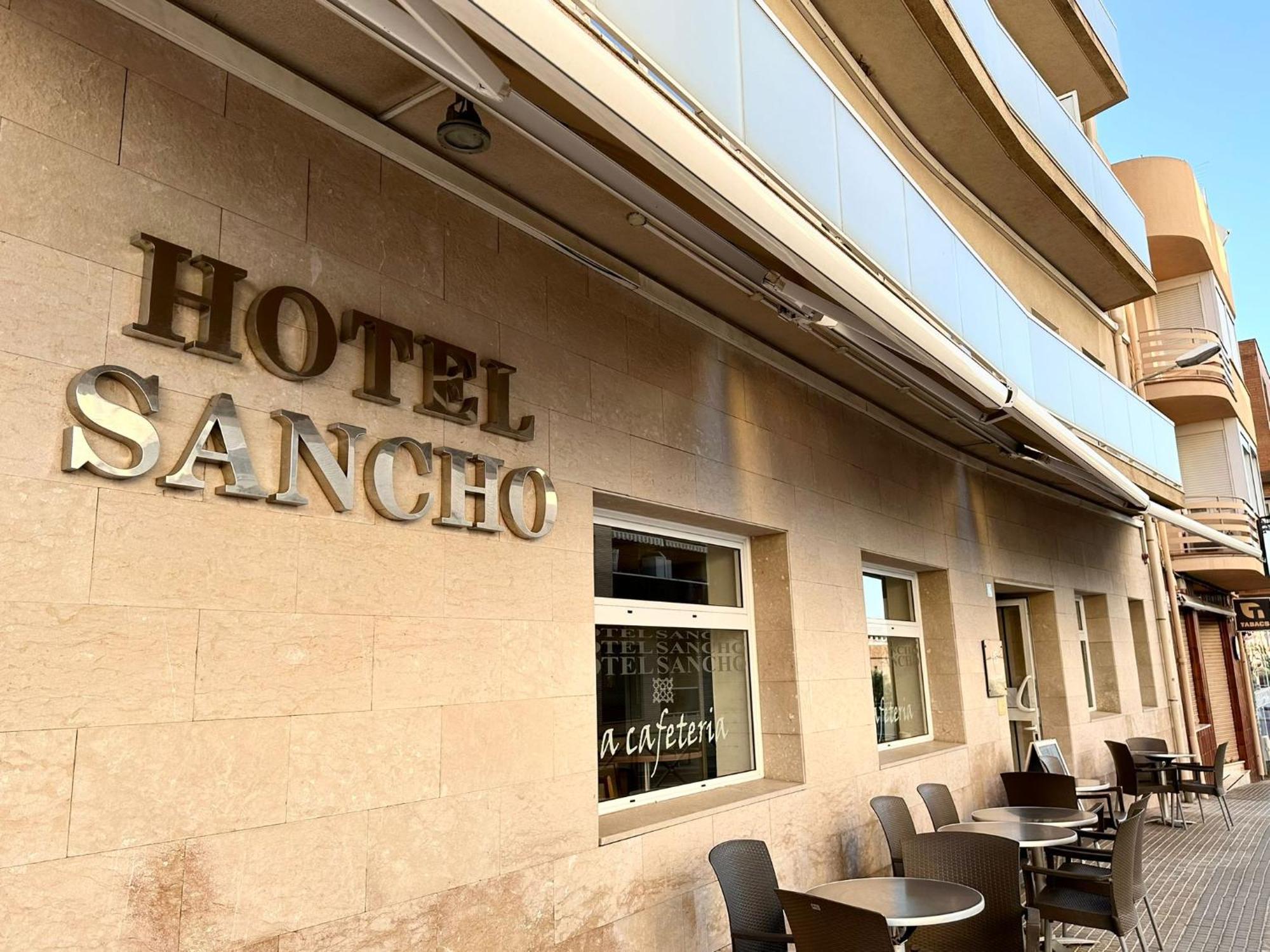 Hotel Sancho L'L'Hospitalet de l'Infant Exteriör bild